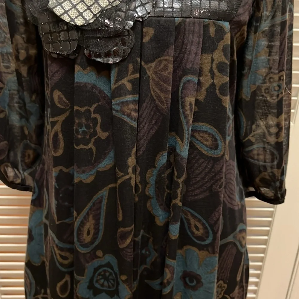 Nina Dress in Black Floral, Size Medium - Picture 5 of 17